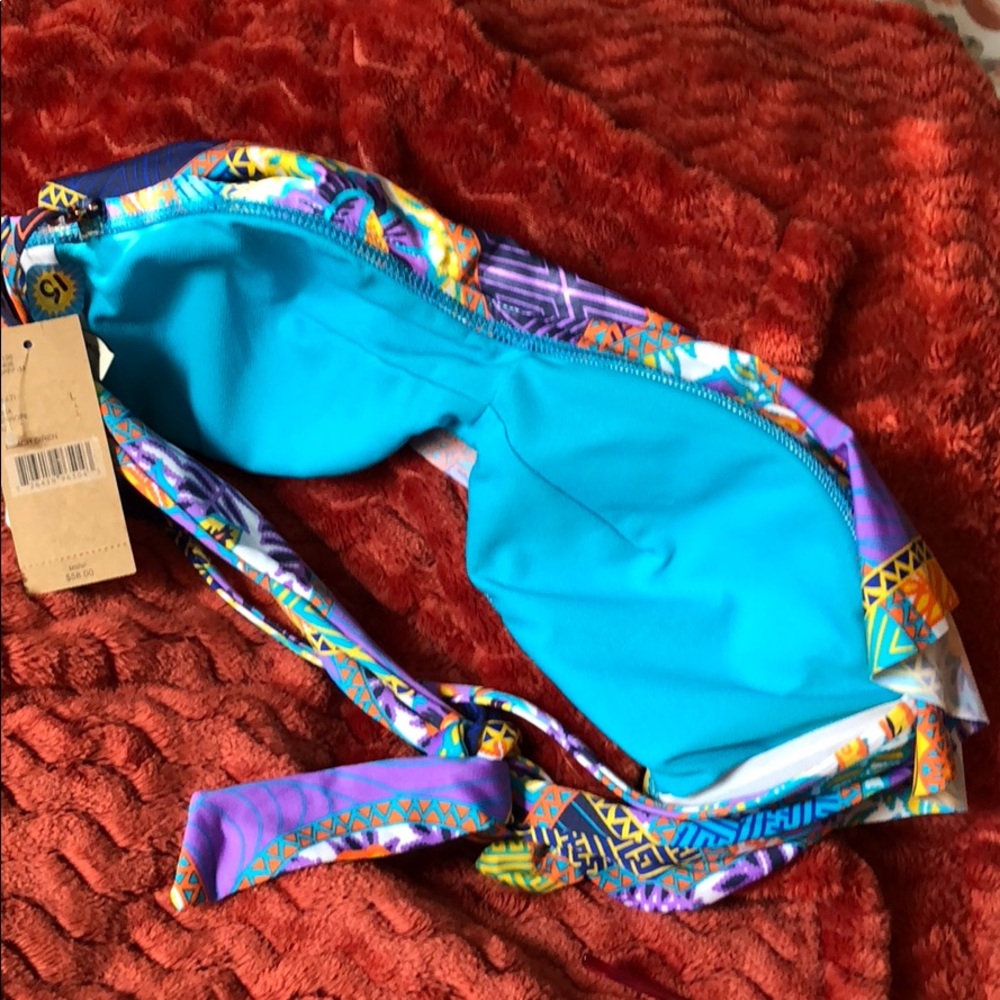 Bathing suits top - Picture 2 of 2